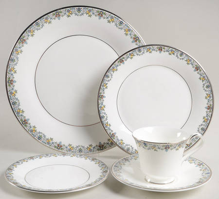 Flowerlace 5 Piece Place Setting