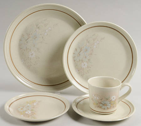 Florinda 5 Piece Place Setting
