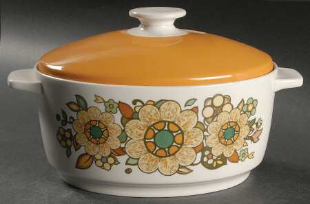 Forest Flower 1.75 Quart Oval Covered Casserole
