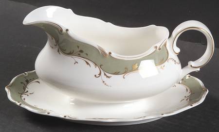 Fontainebleau Green Gravy Boat with Attached Underplate