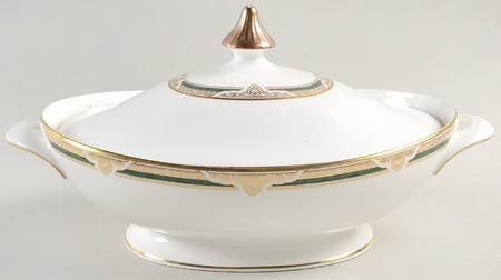 Forsyth Oval Covered Vegetable