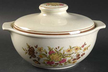 Gaiety Brown 1.5 Qt Round Covered Casserole