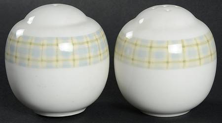 Gingham Floral Salt & Pepper Set
