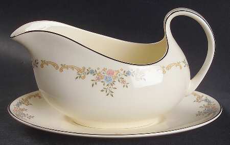 Giselle Gravy Boat & Underplate