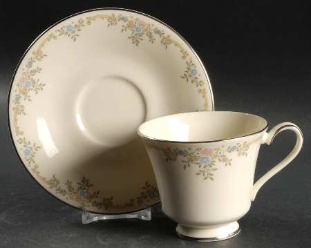 Giselle Footed Cup & Saucer Set