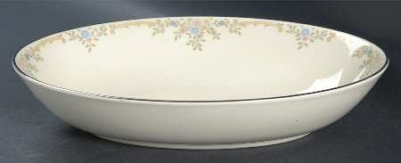 Giselle 9" Oval Vegetable Bowl