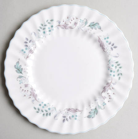 Glen Auldyn Salad Plate by Royal Doulton