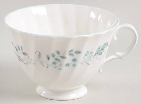 Glen Auldyn Footed Cup
