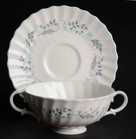 Glen Auldyn Footed Cream Soup Bowl & Saucer Set
