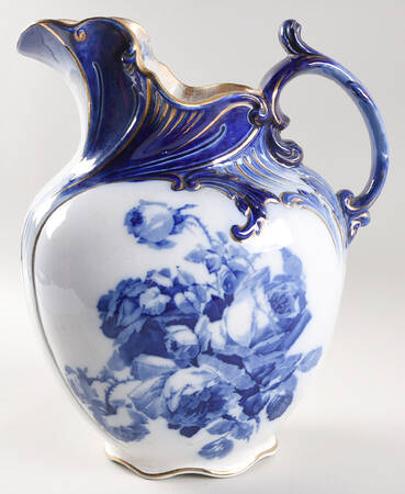 Gloria De Dijon (Flow Blue) by Royal Doulton