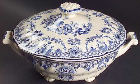 Glendale Blue Round Covered Vegetable
