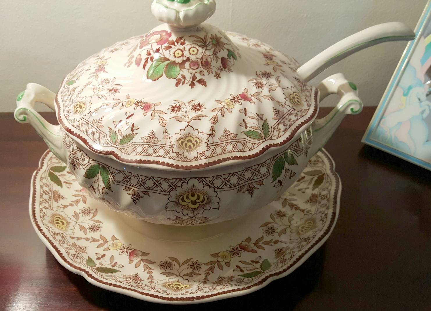 The Glendale Brown Multicolor Tureen & Lid w/Ladle & Underplate