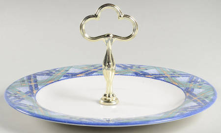Glen Ora Round Serving Plate with Handle (DP)