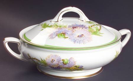 Glamis Thistle Round Covered Vegetable