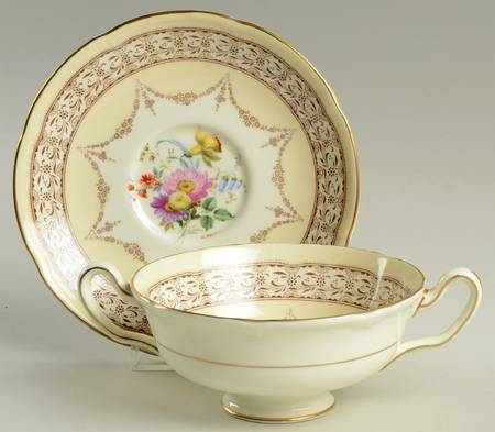 The Goodwood Footed Cream Soup Bowl & Saucer Set