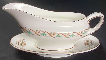 Golden Spice Gravy Boat with Attached Underplate