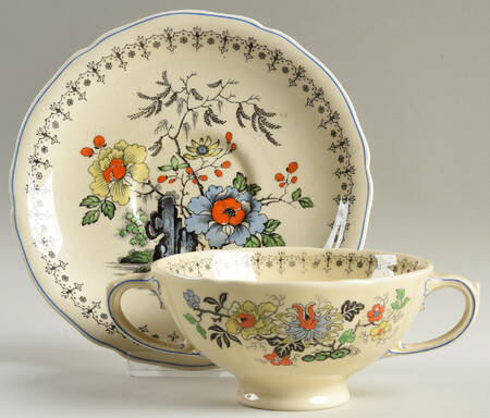 The Granville Footed Cream Soup Bowl & Saucer Set