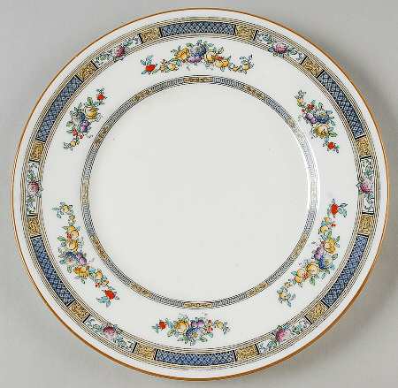 H1428 Luncheon Plate