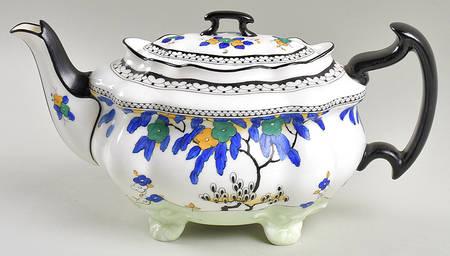 H1790 (Scalloped) Teapot & Lid