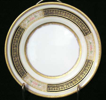 H1808 by Royal Doulton
