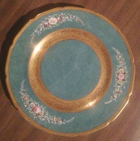 H1982 by Royal Doulton