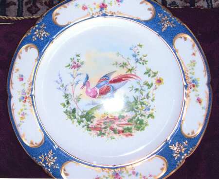 H2203 by Royal Doulton