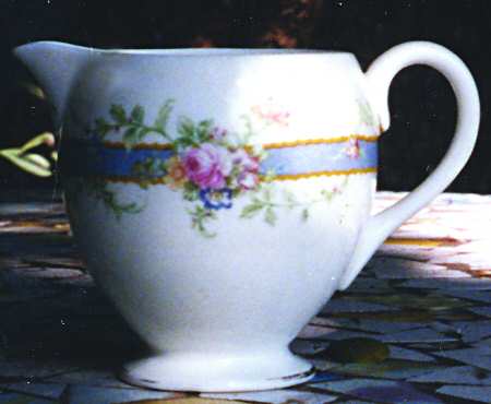H4843 by Royal Doulton