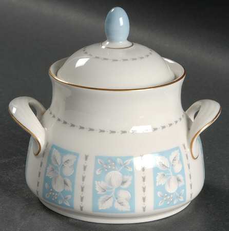 Hampton Court Sugar Bowl & Lid