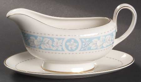 Hampton Court Gravy Boat & Underplate