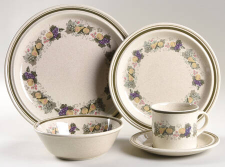 Harvest Garland (Rim) 5 Piece Place Setting