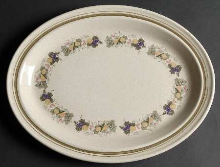Harvest Garland (Rim) 13" Oval Serving Platter