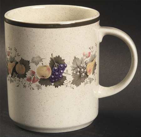 Harvest Garland (Rim) Mug