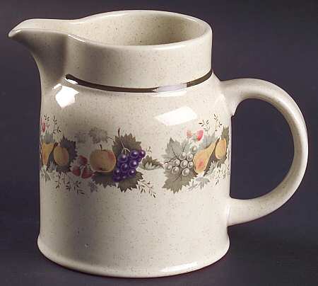 Harvest Garland (Rim) Creamer