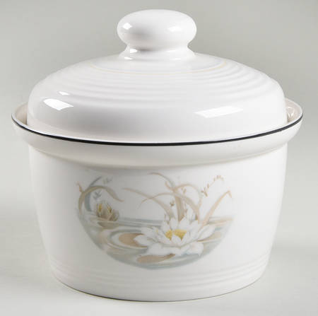 Hampstead 2.5 Quart Oval Covered Casserole