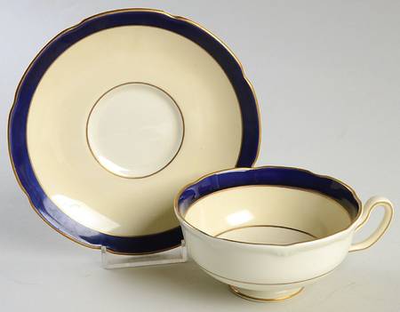 Harrowby Footed Cup & Saucer Set