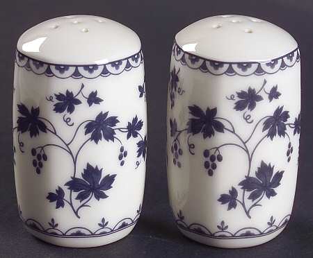 Hartford Salt & Pepper Set