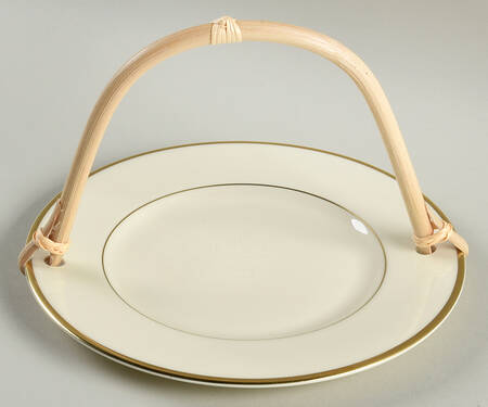 Heather (Gold Trim, Albion Shape) 5 3/8"-5 5/8" Bamboo Handled Serving Plate  HC