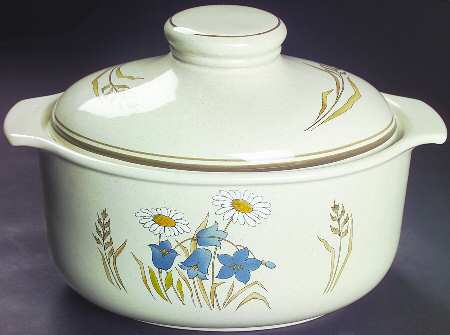 Hill Top 2 Quart Oval Covered Casserole