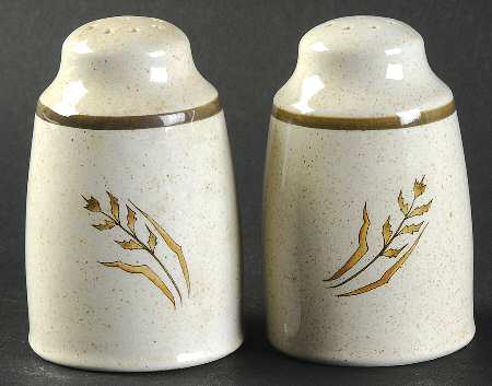 Hill Top Salt & Pepper Set