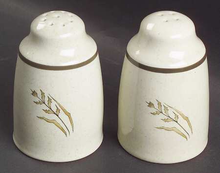 Hill Top Salt & Pepper Set