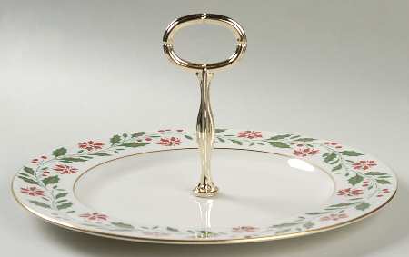 Holly Round Serving Plate with Handle (DP)