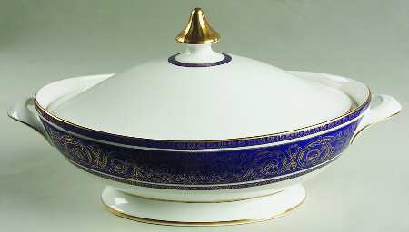 Imperial Blue Oval Covered Vegetable