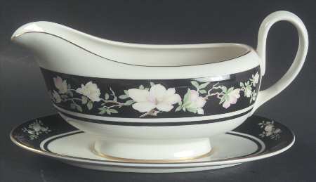 Intrigue Gravy Boat & Underplate