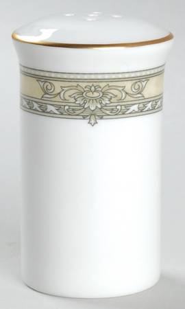Isabella (Original Shape) Pepper Shaker