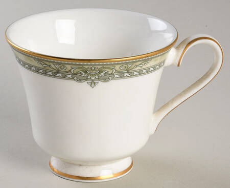 Isabella (Original Shape) Footed Cup