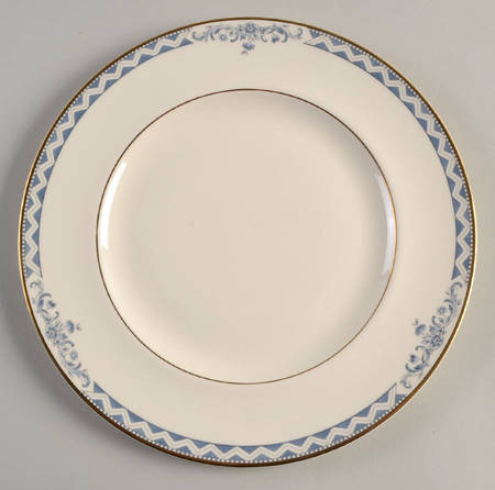 Josephine (Smooth, Gold Trim) Dinner Plate