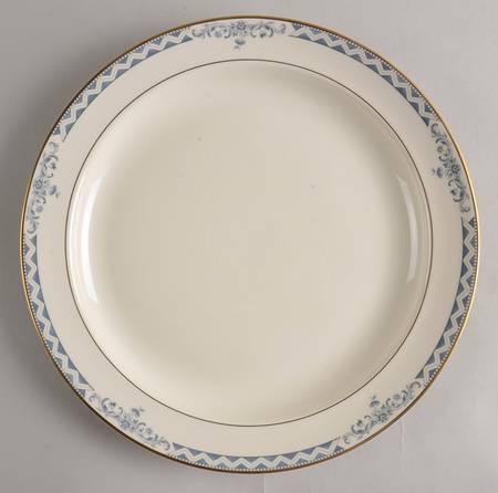Josephine (Smooth, Gold Trim) 13" Chop Plate (Round Platter)