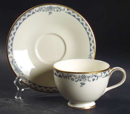 Josephine (Smooth, Gold Trim) Footed Cup & Saucer Set