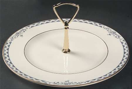 Josephine (Smooth, Gold Trim) Round Serving Plate with Handle (DP)
