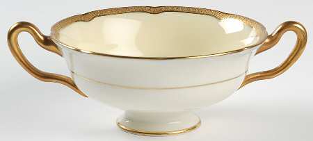 The Jubilee (V1641) Footed Cream Soup Bowl
